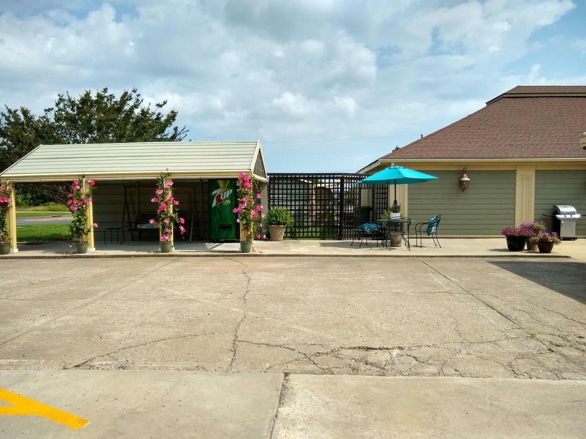Southern Comfort Suites Mayfield Exterior photo